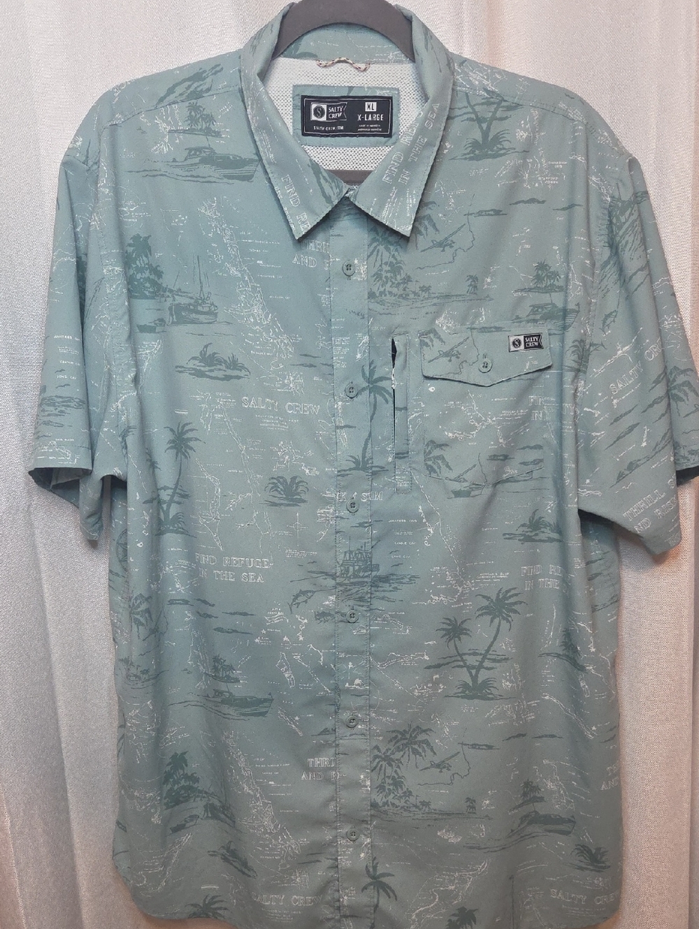 SALTY CREW Men’s Button-Down Short Sleeve Shirt - Seafoam Green Print